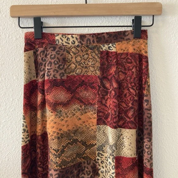Vintage 90's Skirt Size 4 (XS) Red Multicolor Animal Print Long Artsy Retro Boho - Picture 10 of 16